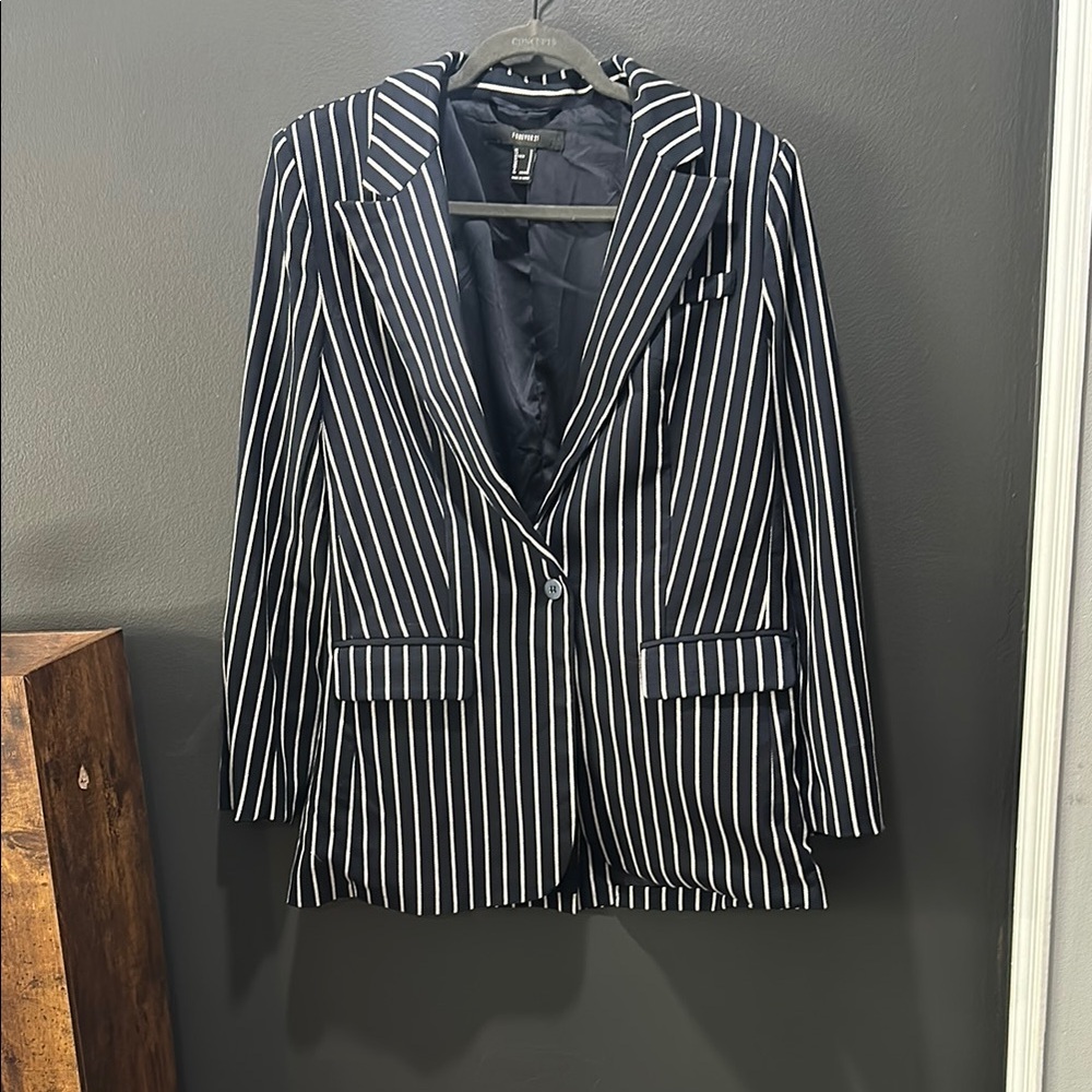 Forever 21 Blue and White Striped Blazer Tailored Fit